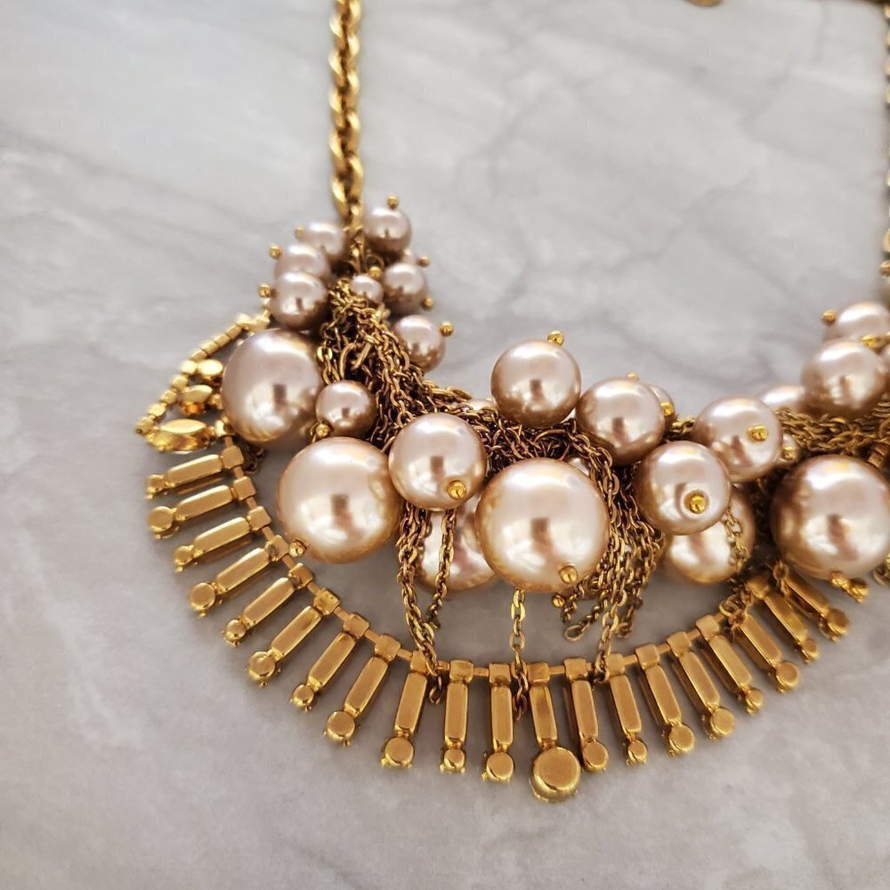 ✨ J.Crew RARE HTF Pearl Rhinestone Crystal Cluster Runway Statement Neckalce ✨ - Picture 15 of 16